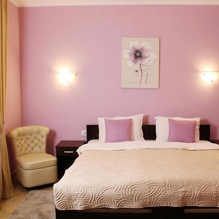 Apartments Paradisos Kragujevac Extérieur photo