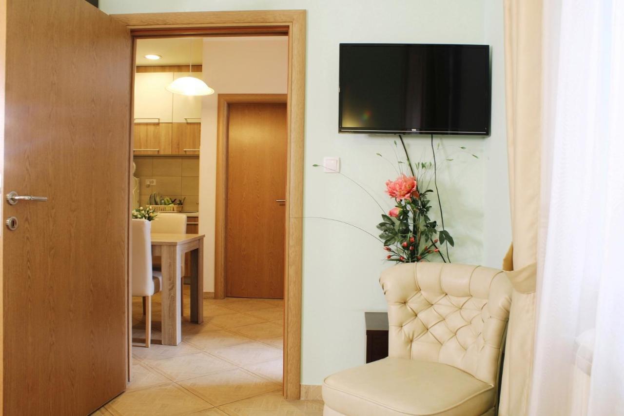 Apartments Paradisos Kragujevac Extérieur photo