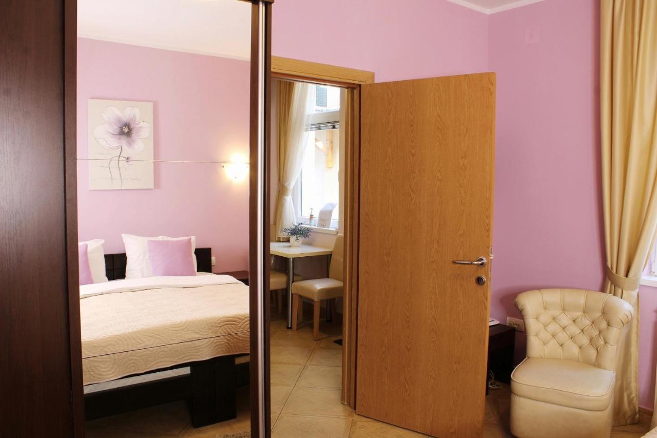 Apartments Paradisos Kragujevac Extérieur photo